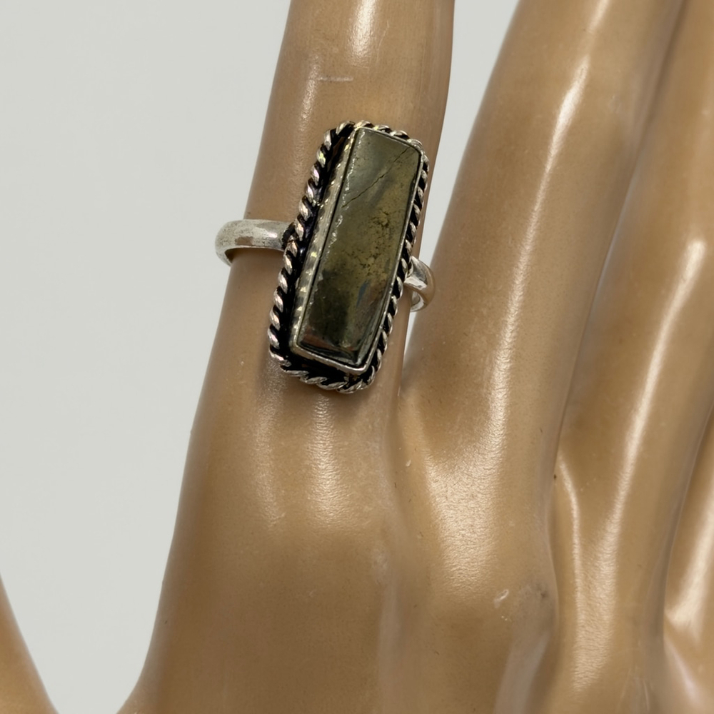 Hand Crafted Golden‎ Pyrite Silver Plated Ring 925 – Size 6.5 New